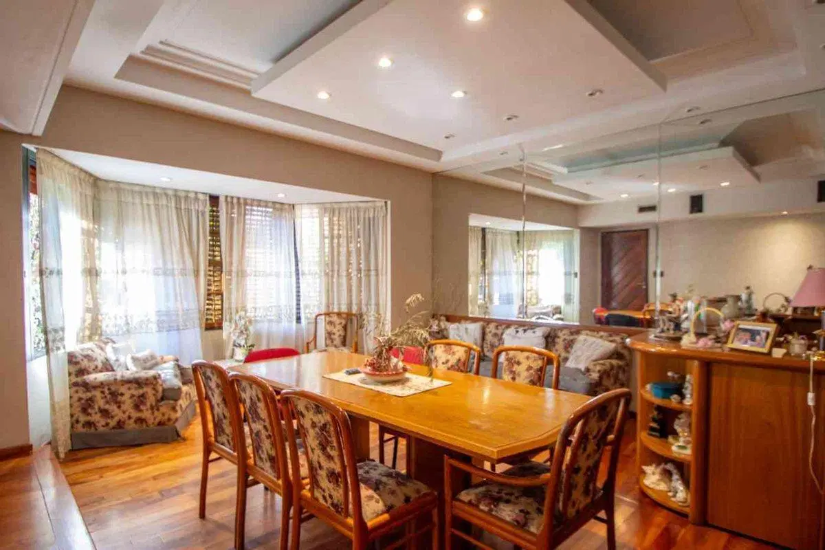 VENTA CASA 6 AMB LOTE PROPIO MULTIFAMILIA LUGANO 4