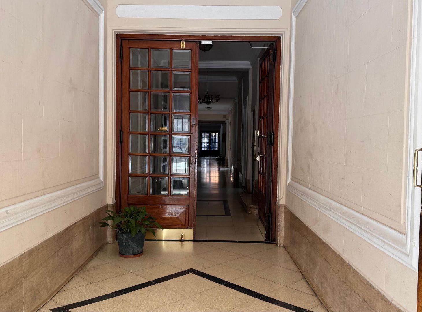VENTA 2 AMBIENTES IDEAL INVERSOR APTO PROFESIONAL