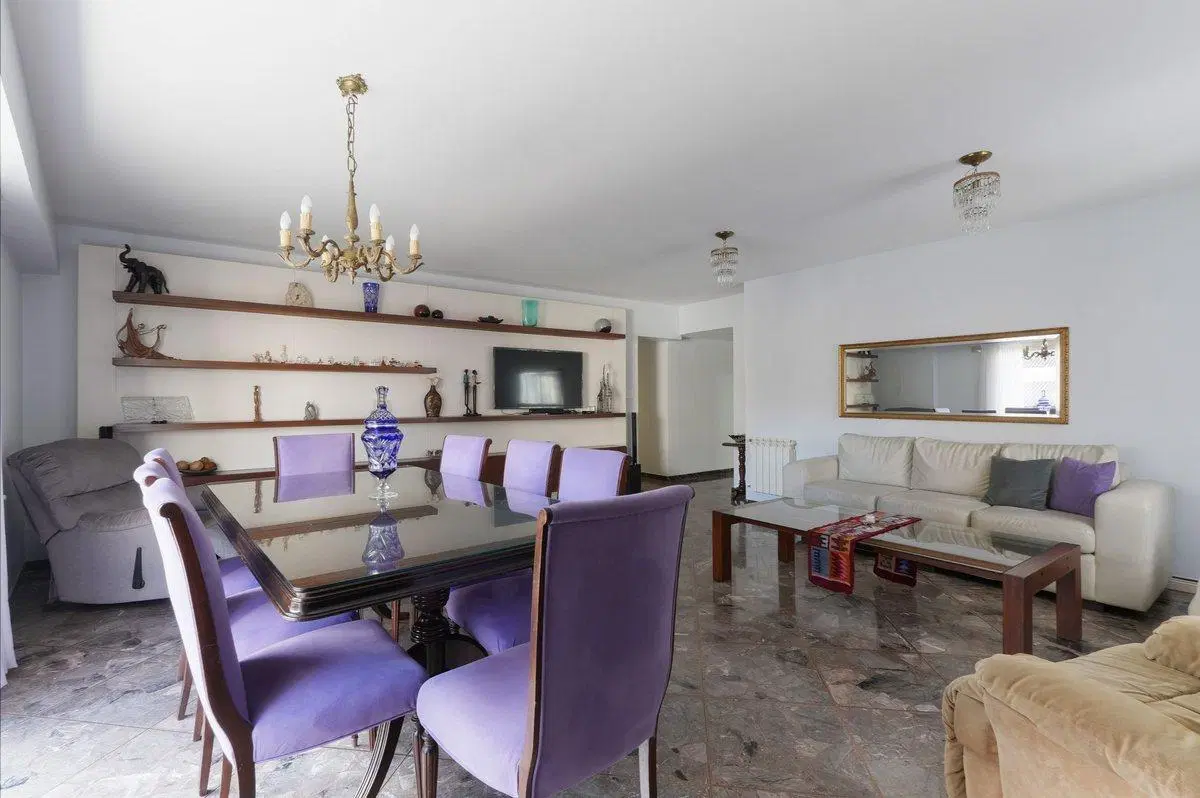 VENTA DEPARTAMENTO 4 AMBIENTES COCHERA Y BAULERA 3
