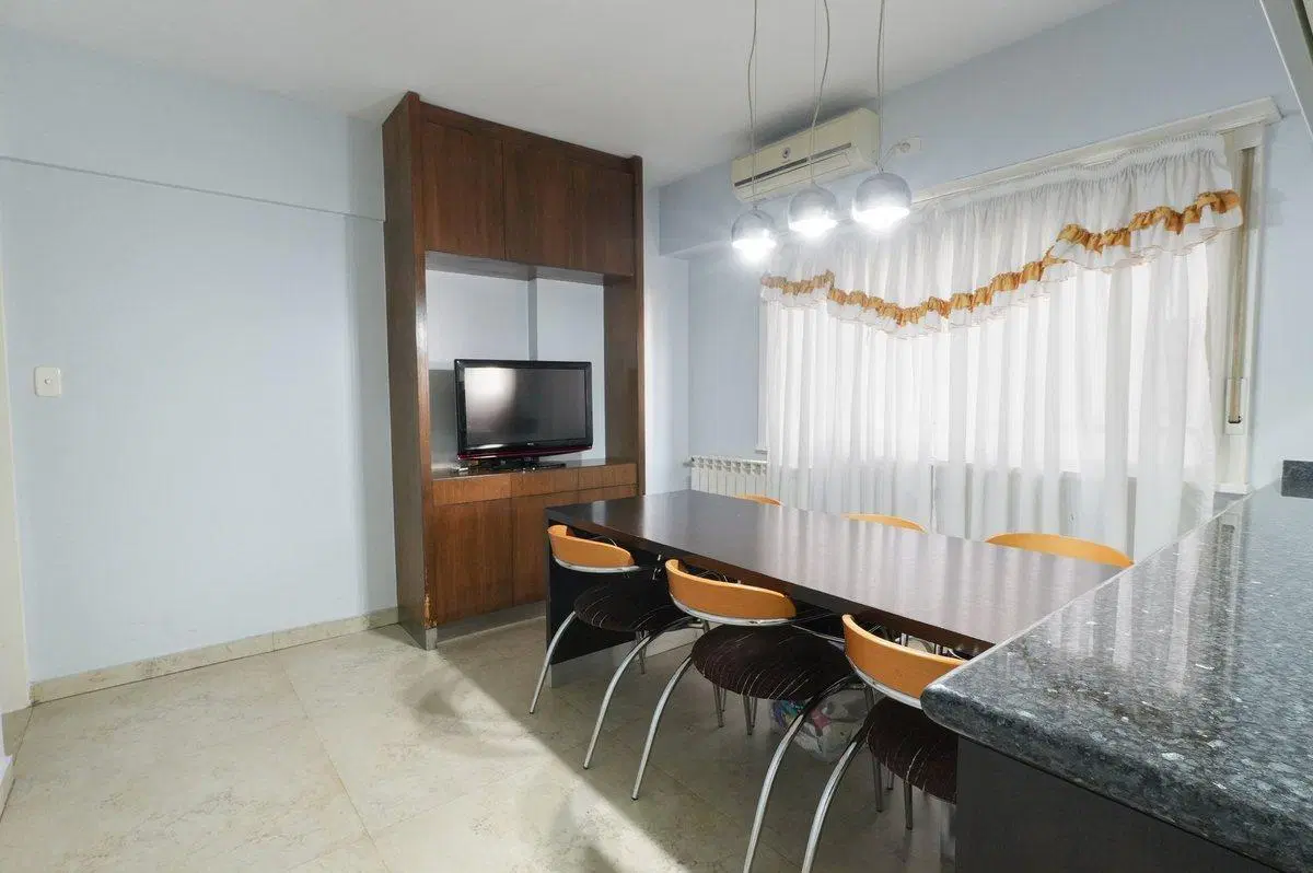 VENTA DEPARTAMENTO 4 AMBIENTES COCHERA Y BAULERA 5
