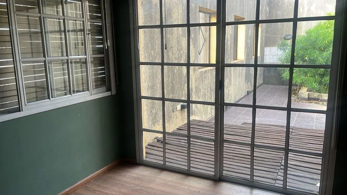 VENTA CASA 6 AMBIENTES EN LOMAS DE ZAMORA 5