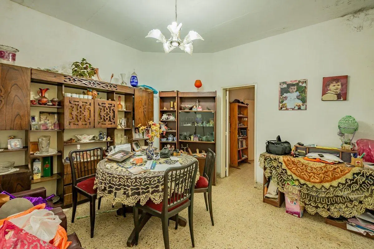 Venta 4 PH a refaccionar-Local-Cochera-lote propio 3