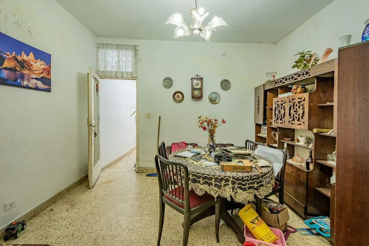 Venta 4 PH a refaccionar-Local-Cochera-lote propio 5