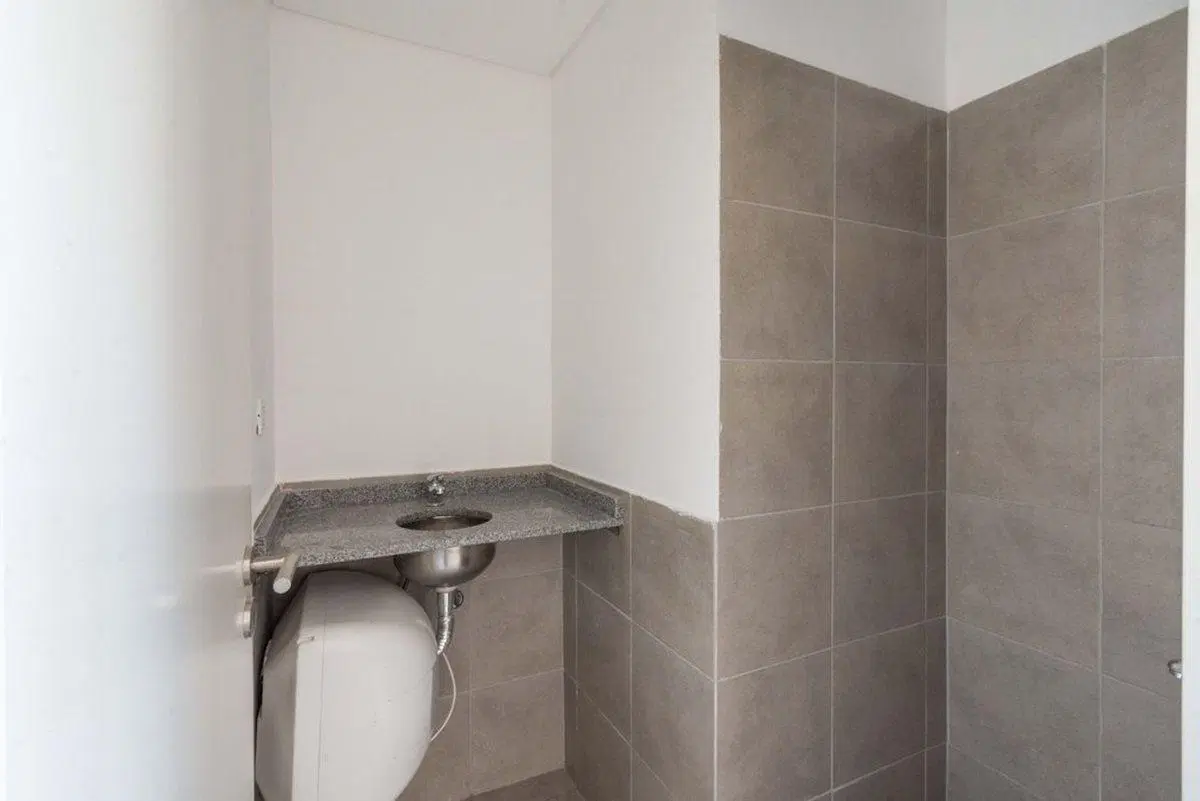 Venta depto monoambiente balcón constitución 5