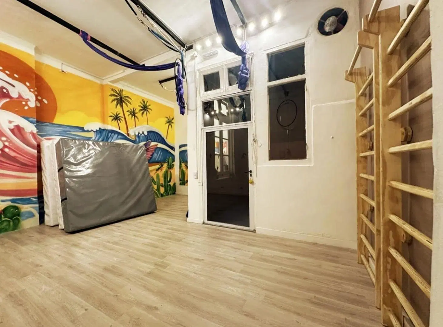 VENTA–DEPARTAMENTO  CON LOCAL COMERCIAL-BALVANERA 2
