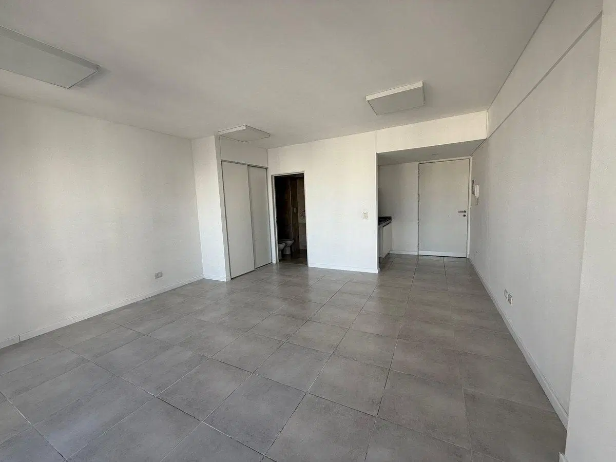 MONOAMBIENTE CON BALCON APTO CREDITO Y PROFESIONAL 4