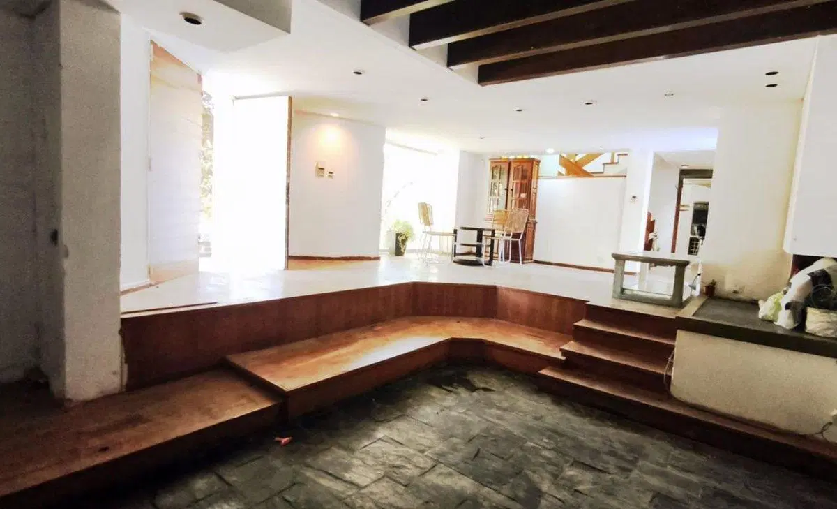 Venta-Casa Quinta a Reciclar-Villa Luzuriaga 2