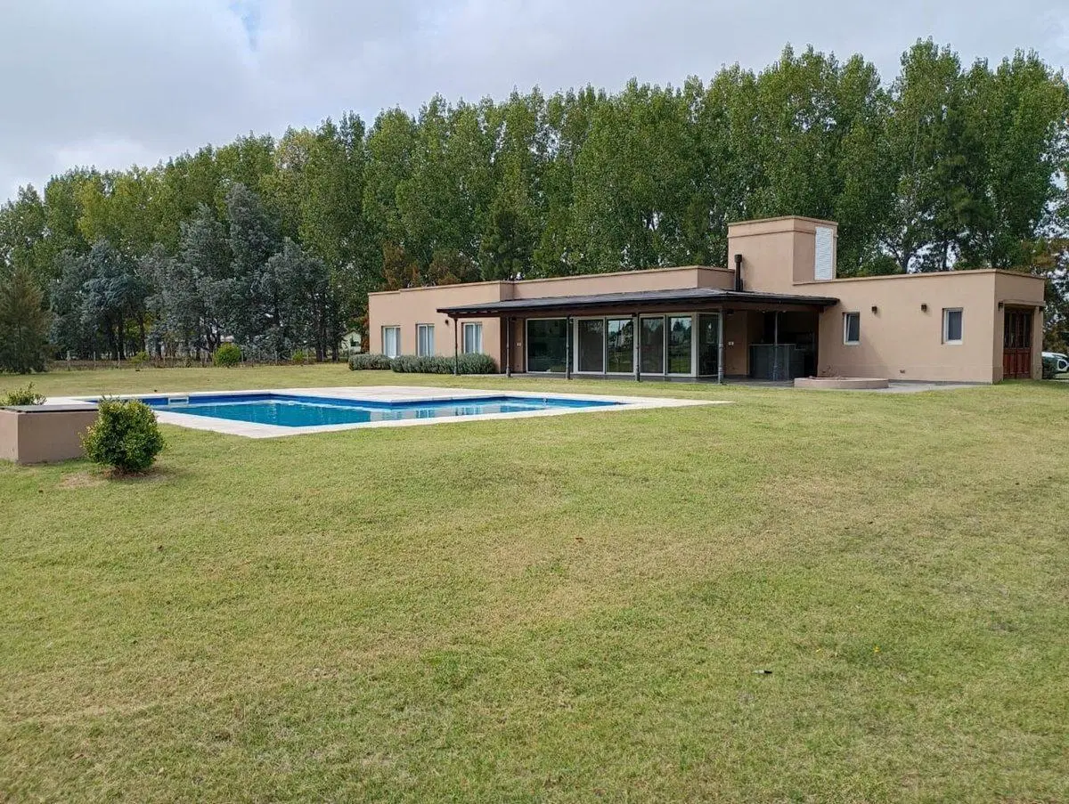 Casa Venta 5 Amb c/piscina en Chacras de Abbott 3
