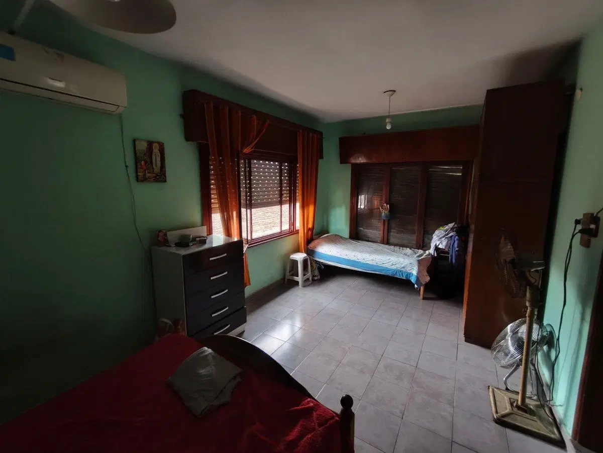 VENTA CASA FAMILIAR LOTE PROPIO EN BERNAL 5