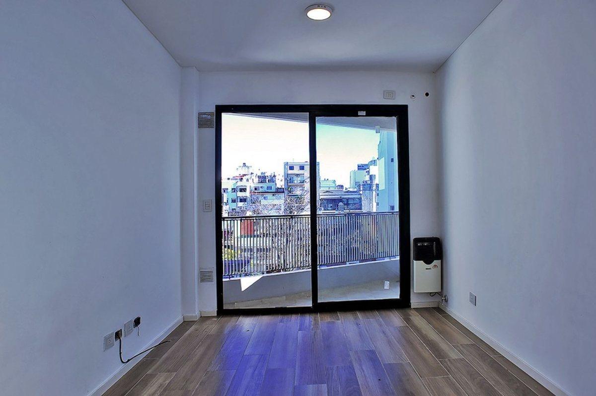 Dpto 1 amb en VENTA en COLEGIALES muy luminoso!!