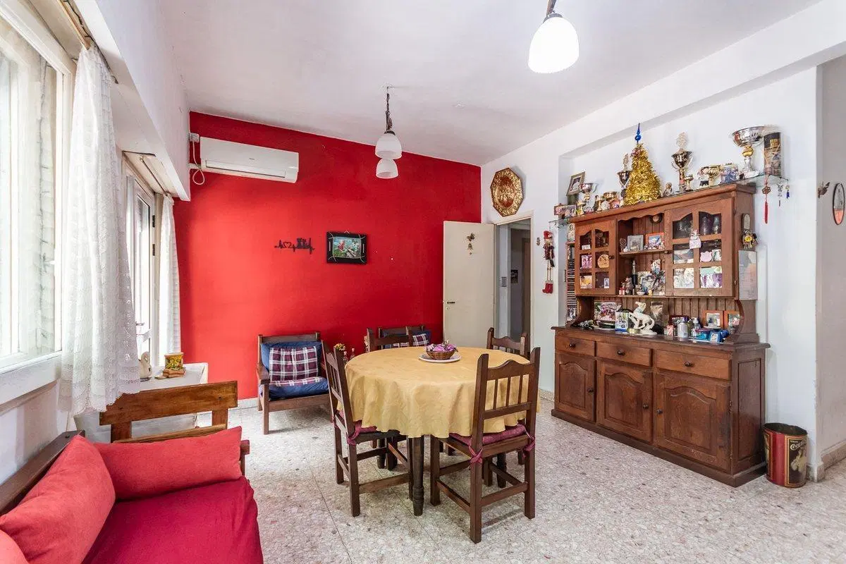 Venta PH 4 ambientes con terraza y balcón 4