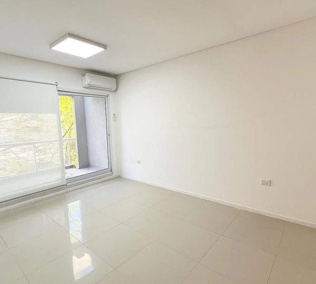VENTA DPTO 3 AMB BALCON V.URQUIZA 2