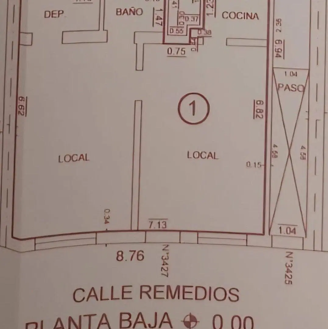 Venta local al frente, Flores 8