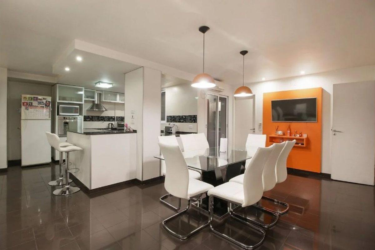 Venta Departamento 4 ambientes con Dependencia