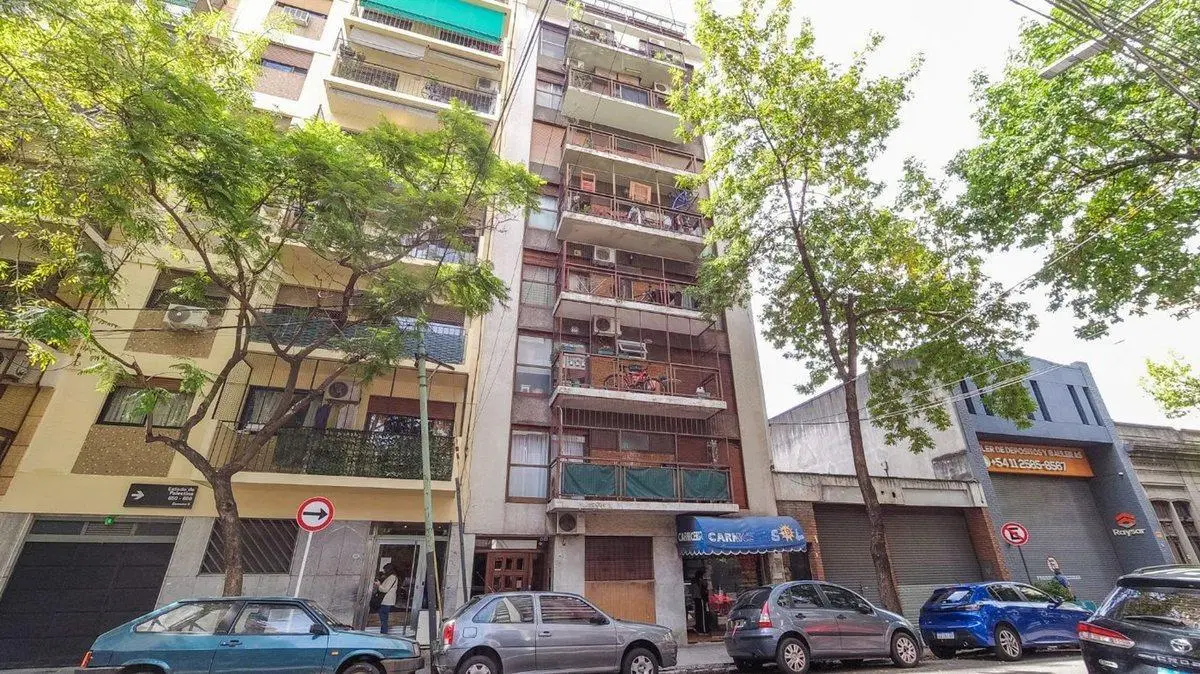 Venta Dpto 3 ambientes al contrafrente en Almagro 4