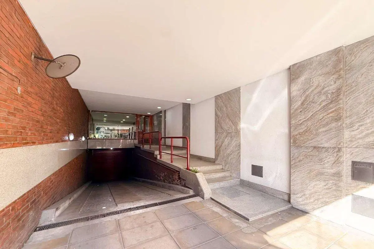 DEPARTAMENTO EN VENTA - MORÓN CENTRO 3