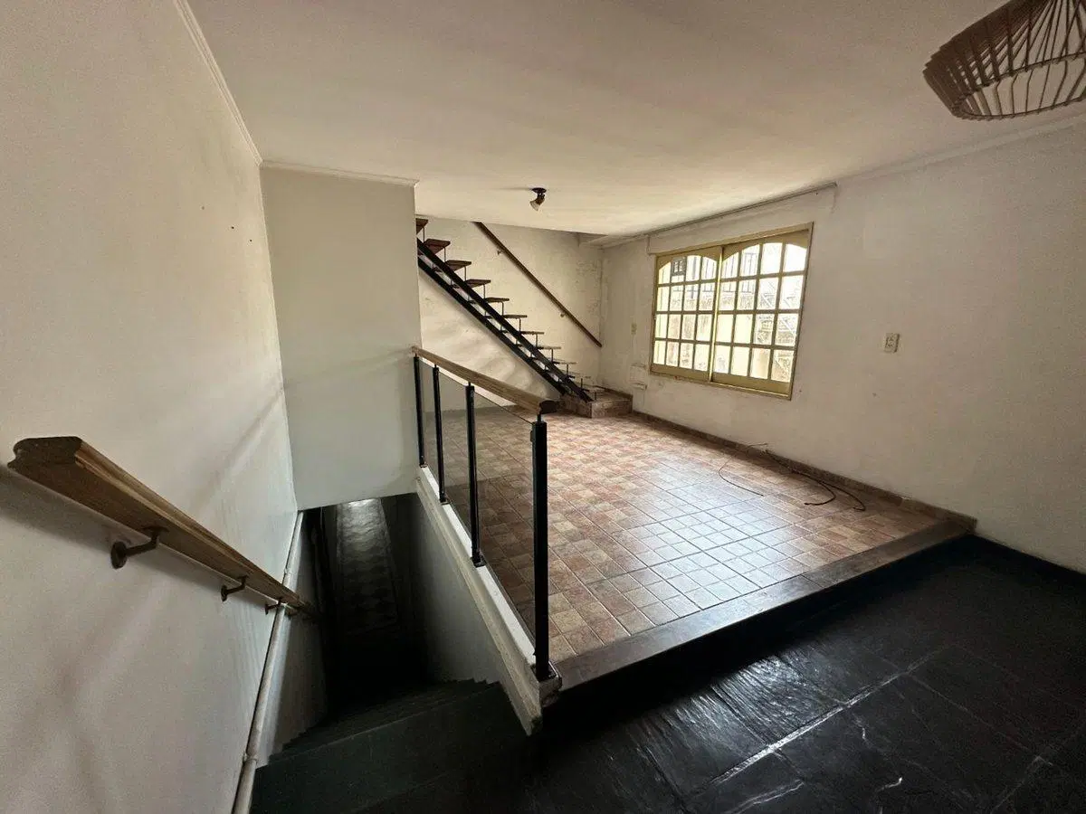 Venta casa 6 amb terraza y cochera en Monte Castro 5