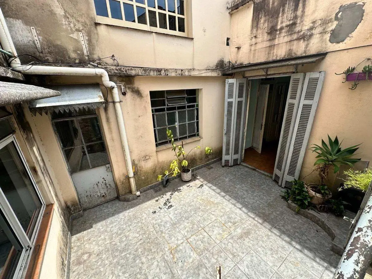 Venta casa 6 amb terraza y cochera en Monte Castro 8