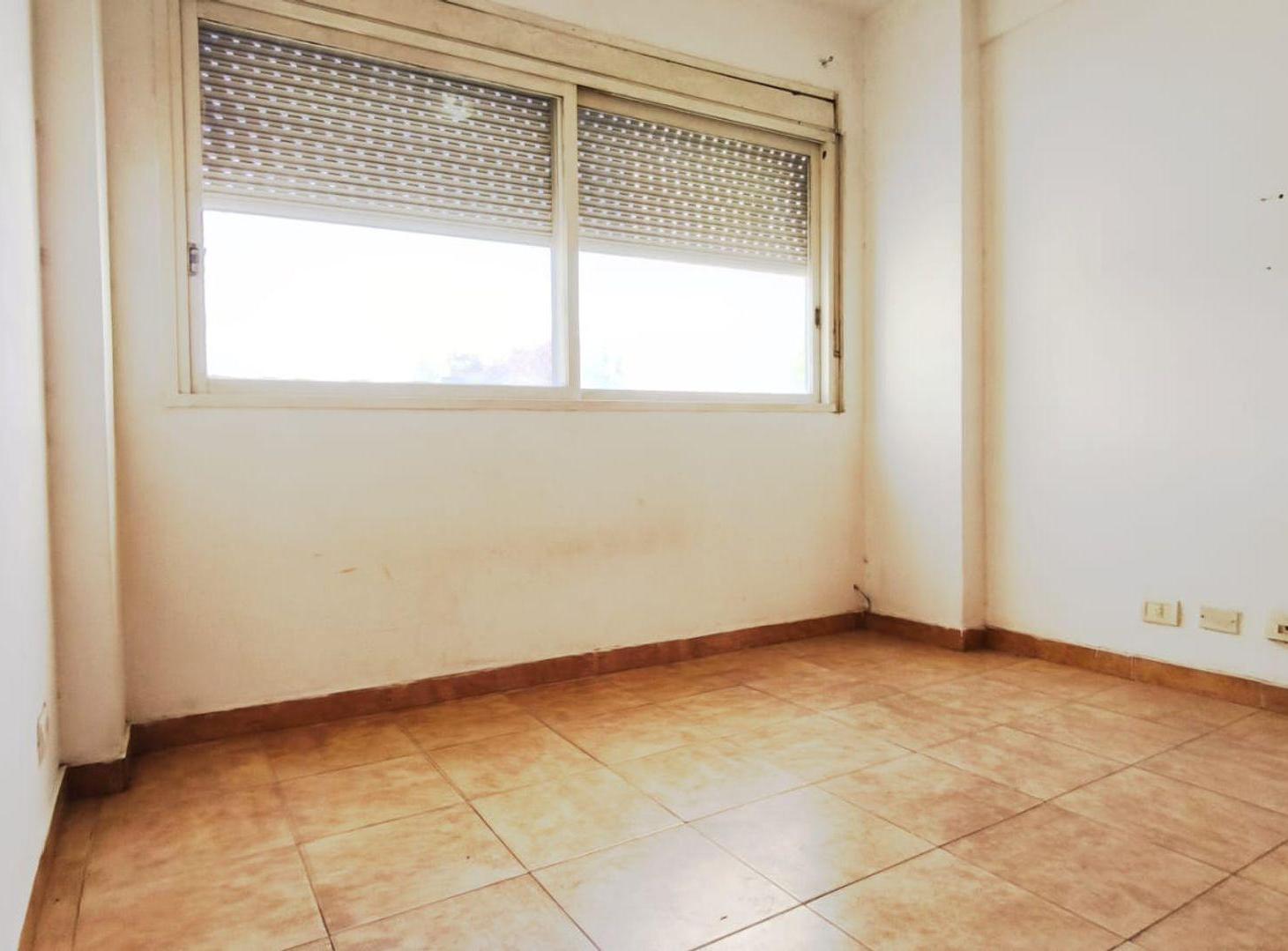 Venta- 3 ambientes-Santos Lugares-Tres de Febrero