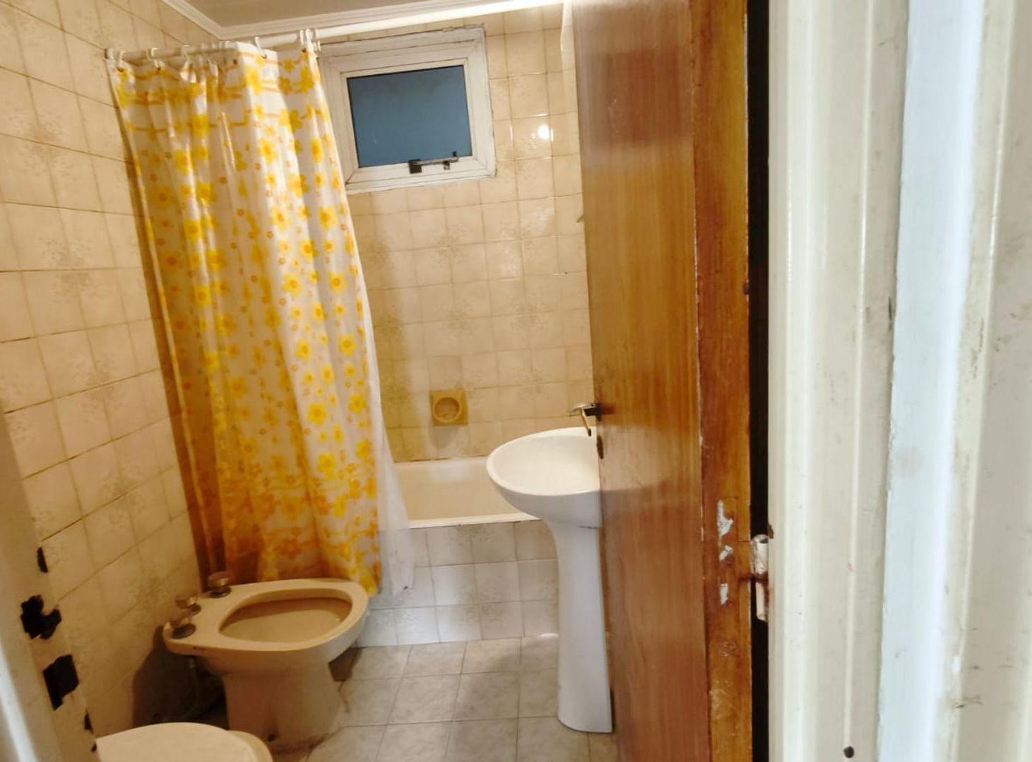Venta- 3 ambientes-Santos Lugares-Tres de Febrero
