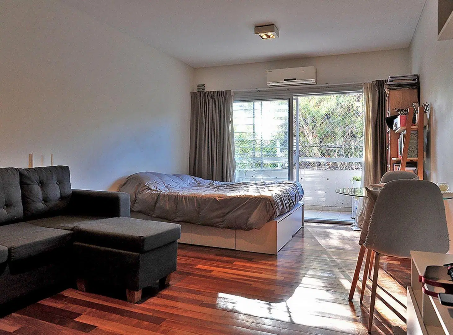 Venta Monoambiente con balcón y amenities Urquiza 5