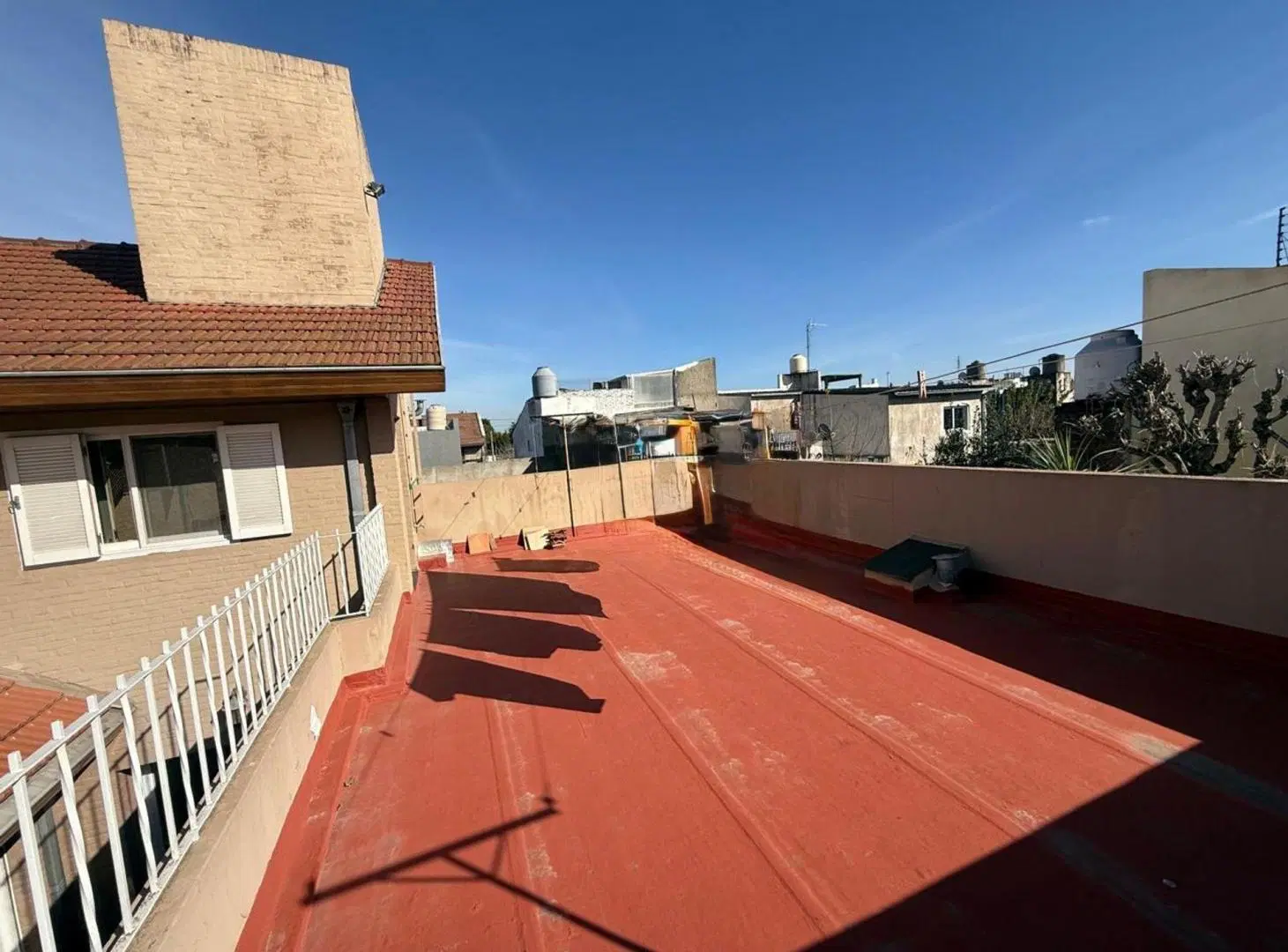 VENTA CASA y GALPON QUINCHO COCHERA TABLADA 4