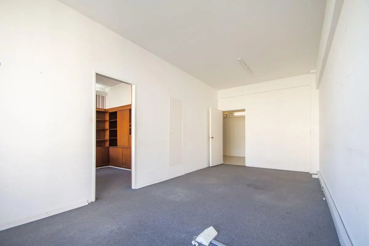 Oficina de 239mts en VENTA en SAN NICOLAS 5