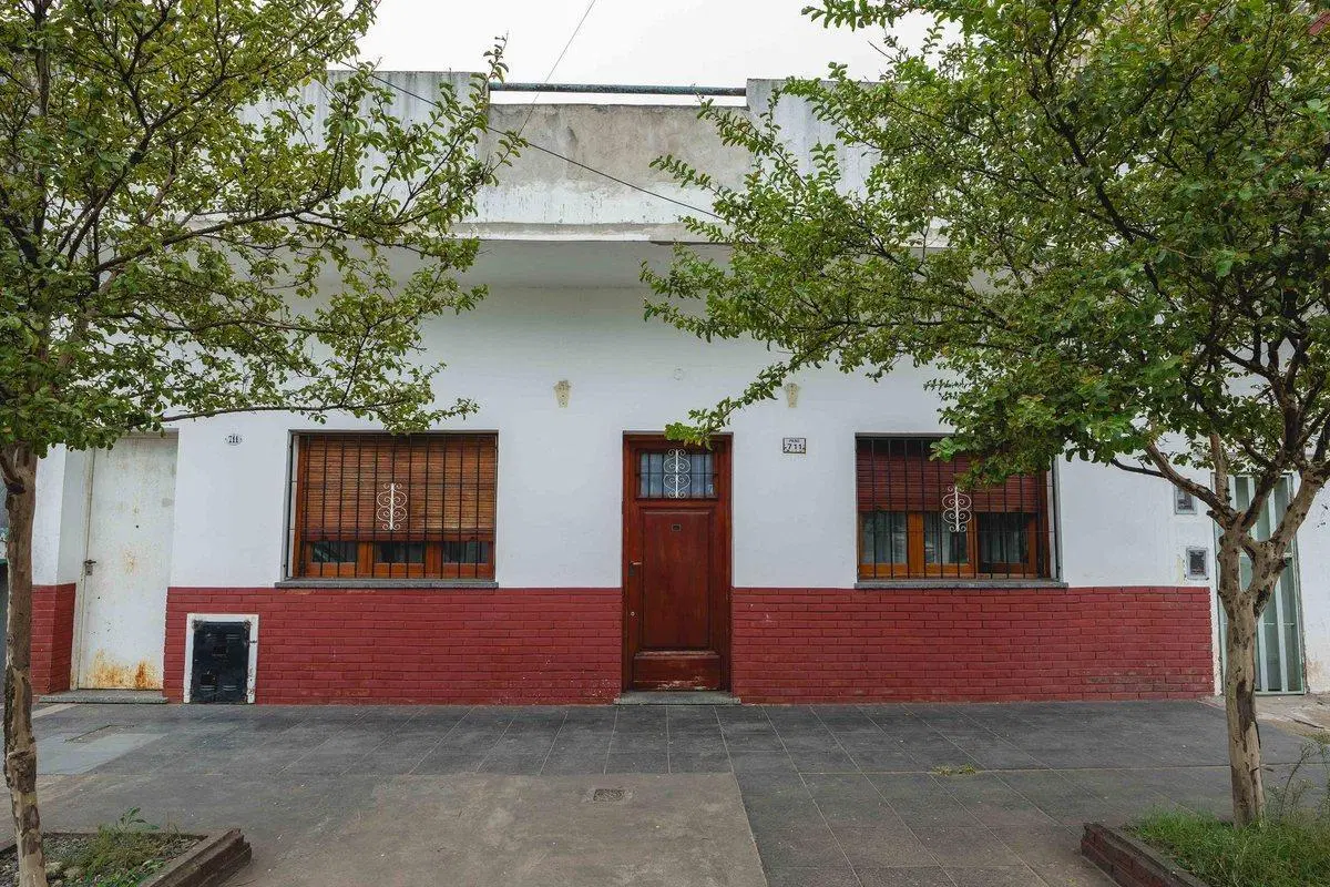 VENTA CASA 3 AMBIENTES EN CIUDADELA CON JARDIN 3