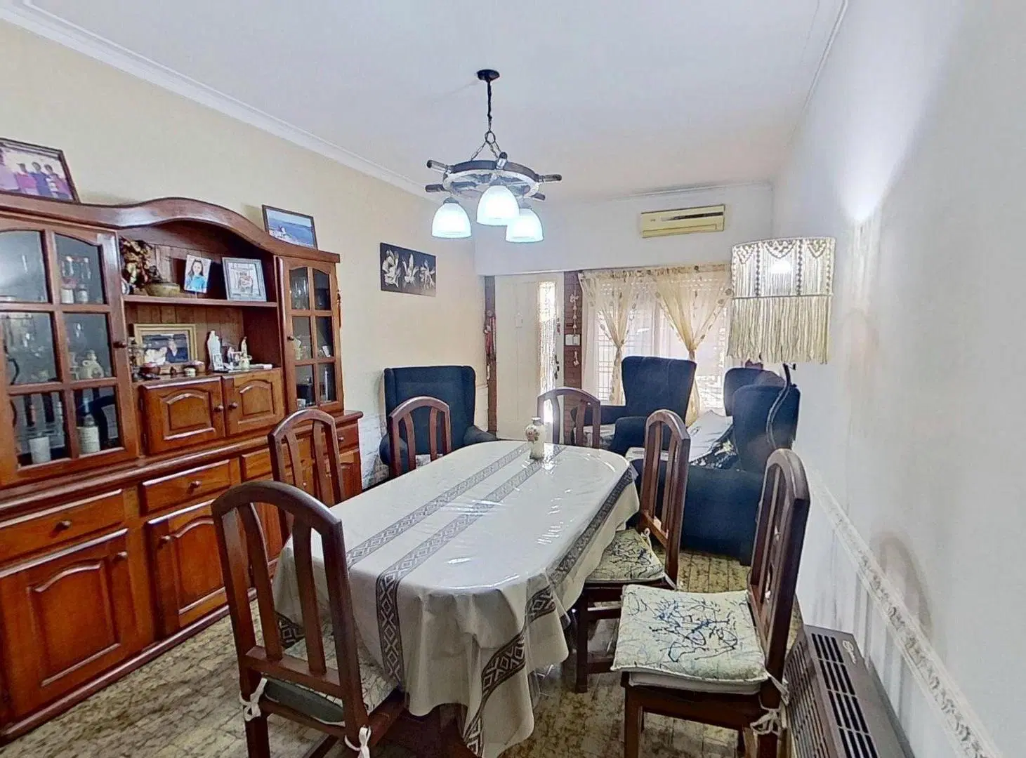 VENTA PH 3 AMB CON PATIO COCHERA VILLA LUZURIAGA 4