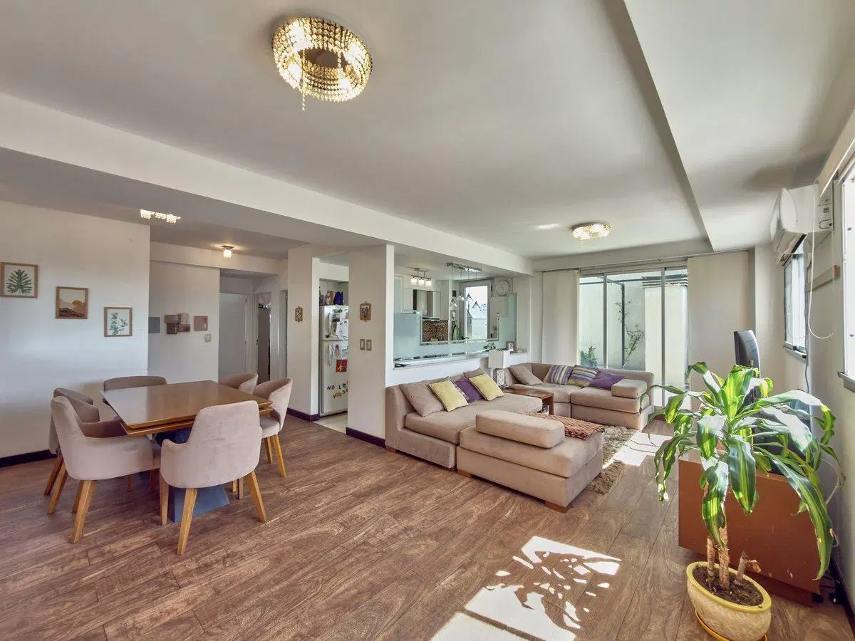 Venta Departamento con Terraza y Cochera 5