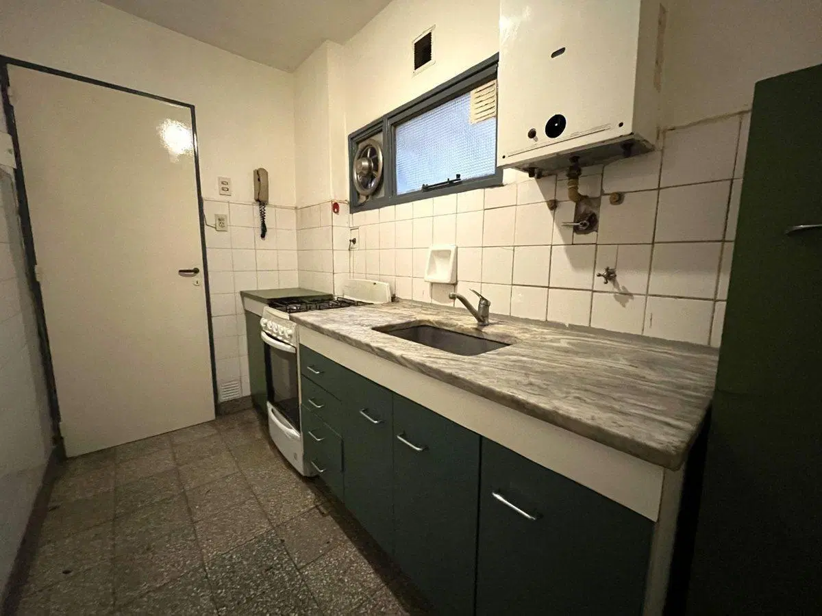 Venta departamento 2 ambientes en Almagro 8
