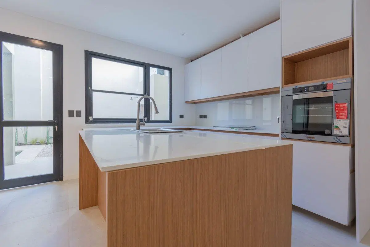 VENTA Casa 5 AMB A ESTRENAR en Villa del Parque 8