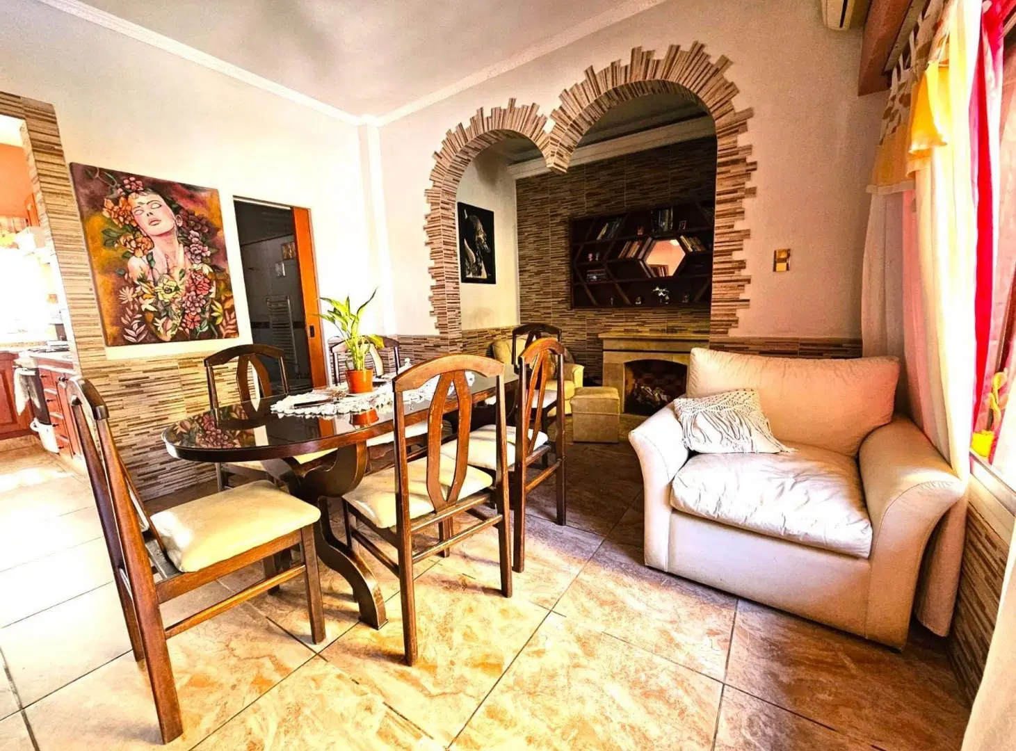 VENTA CASA 3 AMBS.EN I.CASANOVA-EXCELENTE ESTADO- 3