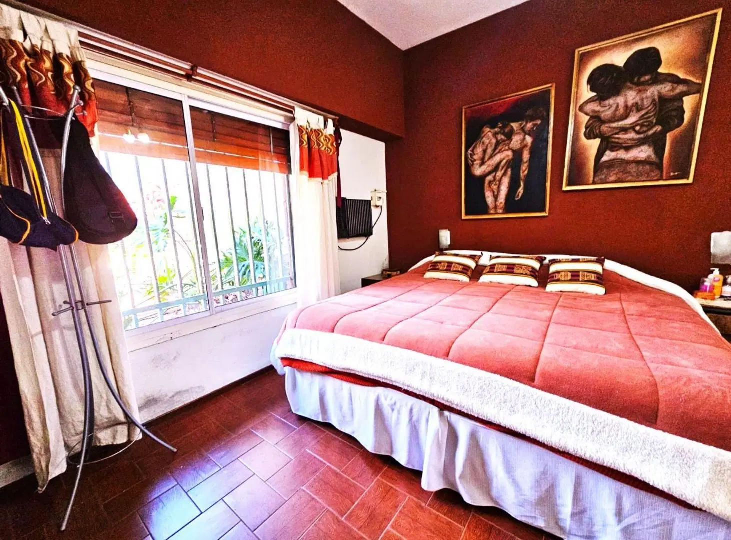 VENTA CASA 3 AMBS.EN I.CASANOVA-EXCELENTE ESTADO- 8