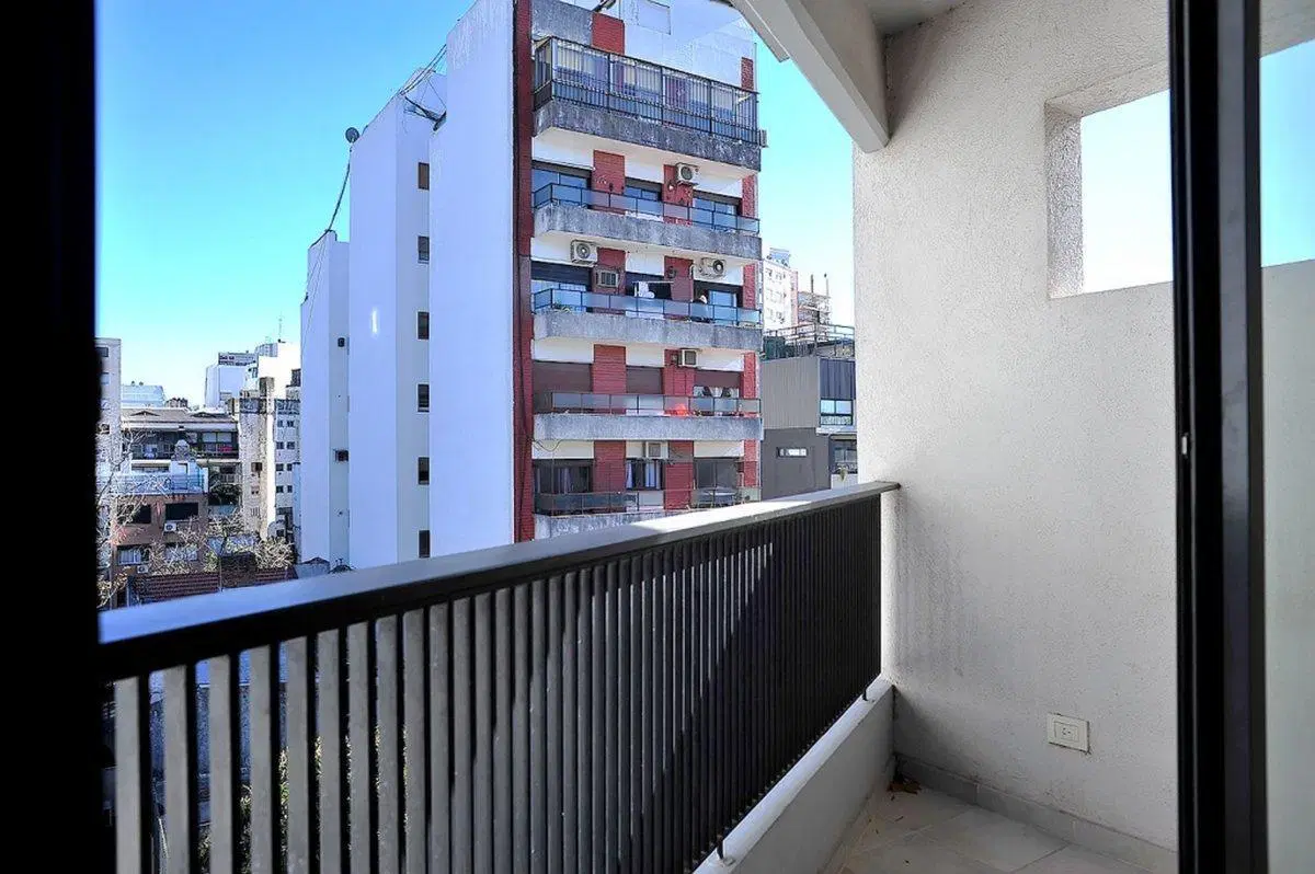 Dpto 1 amb en VENTA en COLEGIALES muy luminoso!! 5