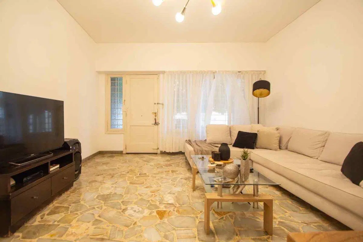 VENTA CASA 5 AMBIENTES EN EL PALOMAR 4