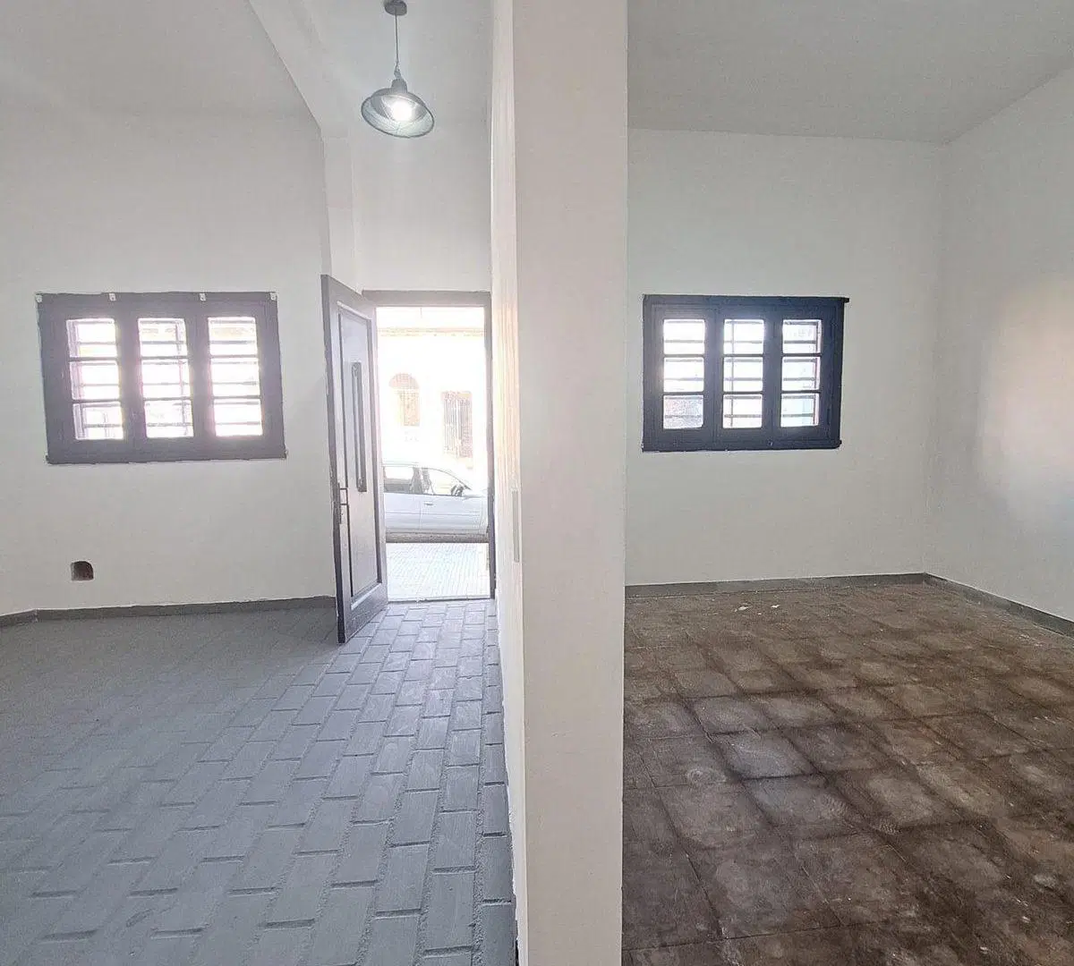Venta local al frente, Flores 4
