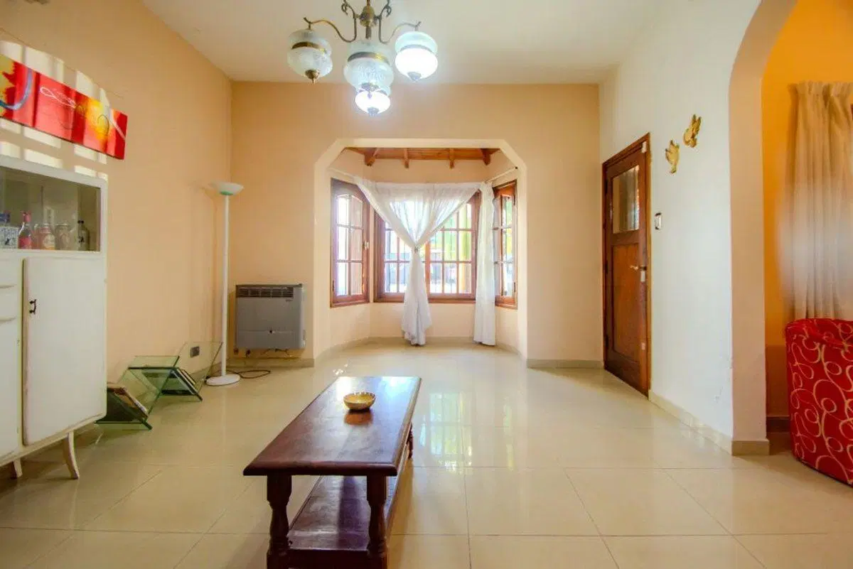 Casa en venta 4 amb con quincho Lomas de Zamora 8