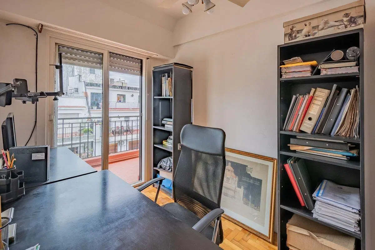 VENTA SEMIPISO Triplex 5 Ambientes, terraza propia 2