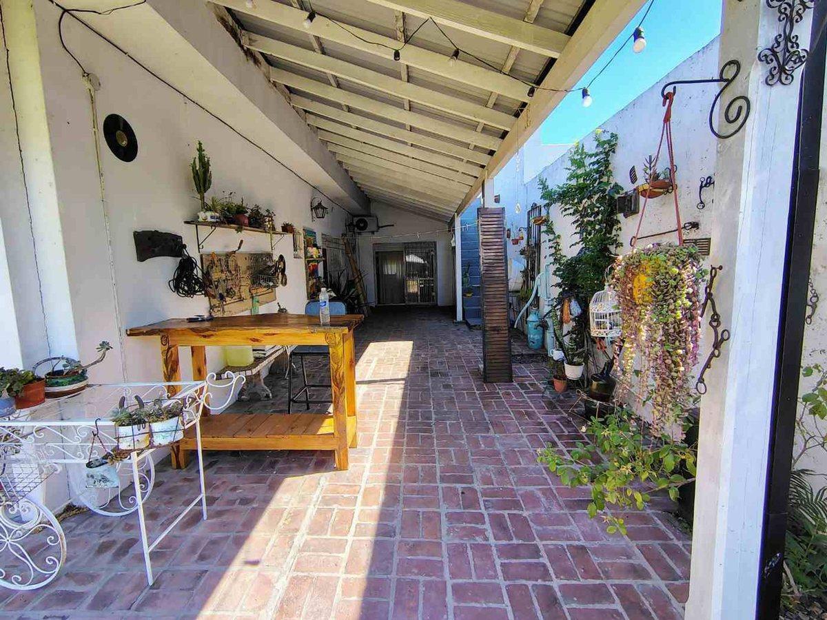 Foto de Casa Venta c/Piscina Barrio Villa Riachuelo CABA, imagen 1