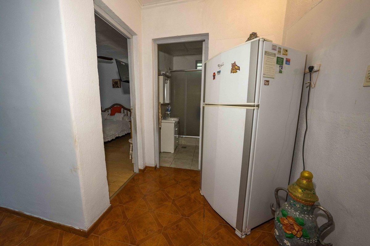 Foto de VENTA CASA 3 AMBIENTES EN CIUDADELA CON JARDIN, imagen 4