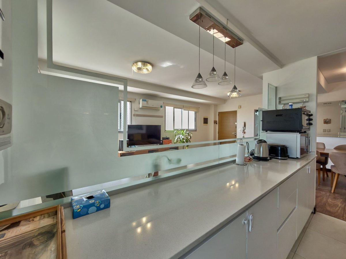 Foto de Venta Departamento con Terraza y Cochera, imagen 4
