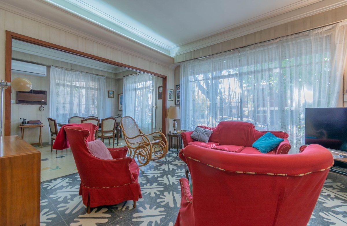 Foto de VENTA CASA 7 AMBIENTES EN BELGRANO R, imagen 4