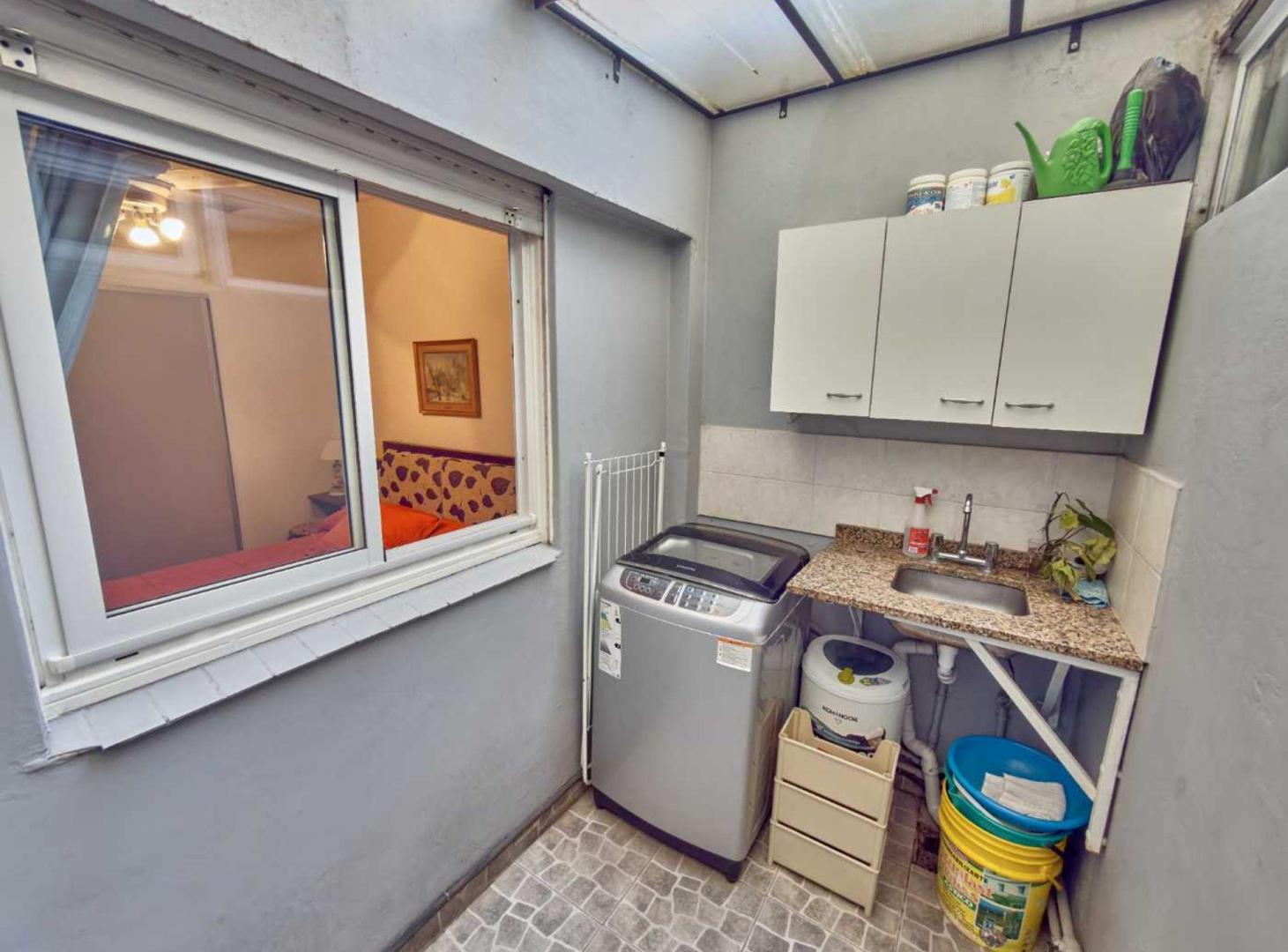 Foto de VENTA DEPTO 3 AMB, 2 PATIOS REFACCIONADO CABALLITO, imagen 5