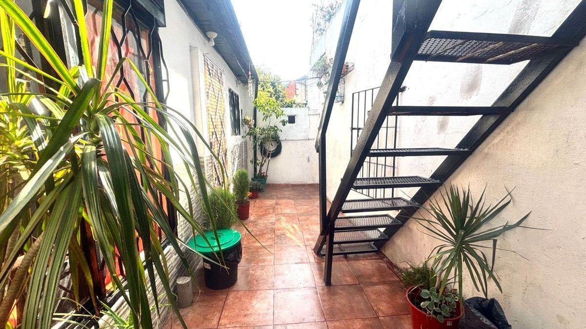Foto de VENTA PH 4 AMBIENTES CON PATIO EN CASEROS, imagen 5