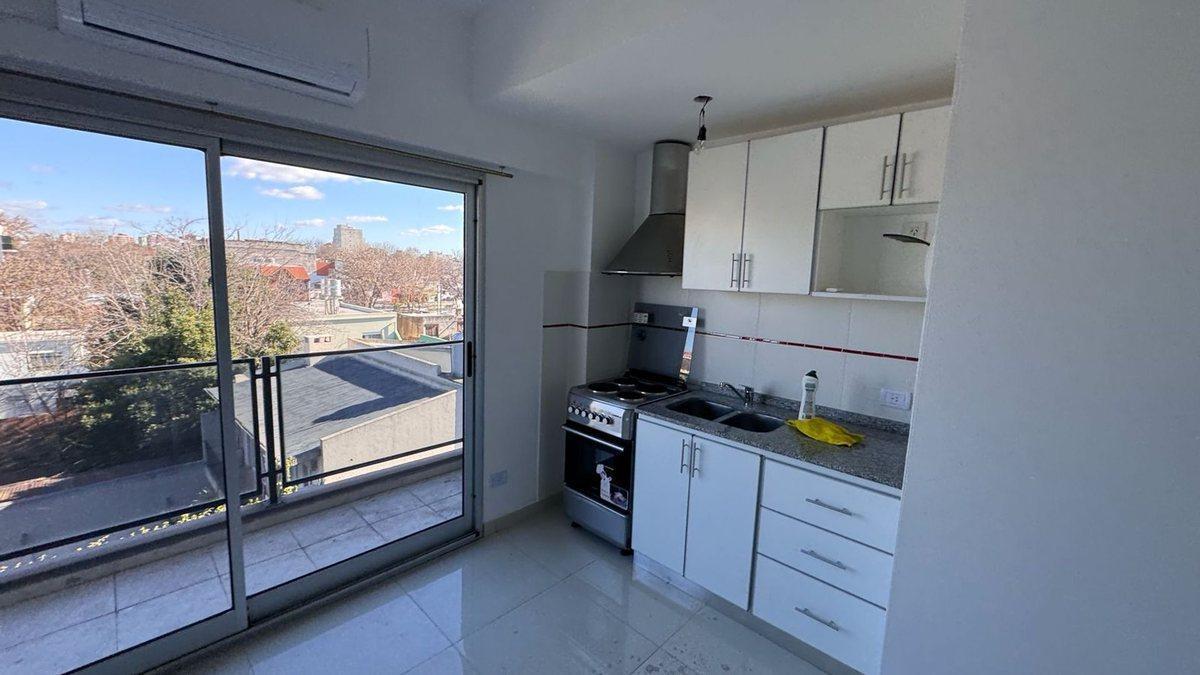 Foto de VENTA DOS AMBIENTES LUMINOSO SAAVEDRA, imagen 4