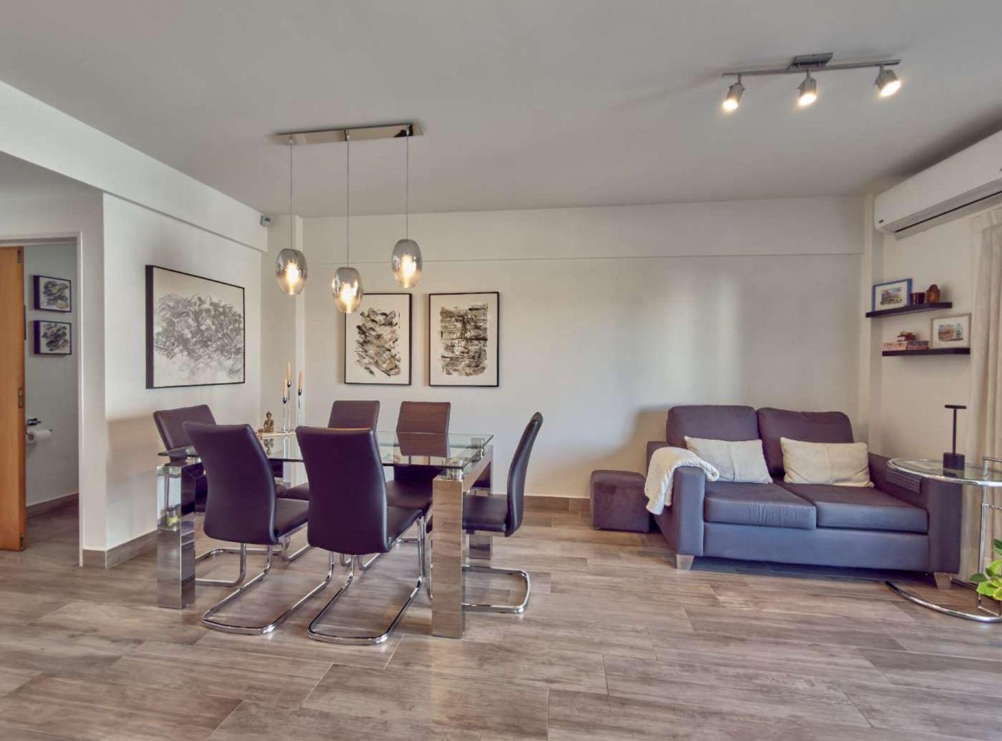 Foto de Venta 2 amb impecable c/cochera, Villa Del Parque, imagen 3