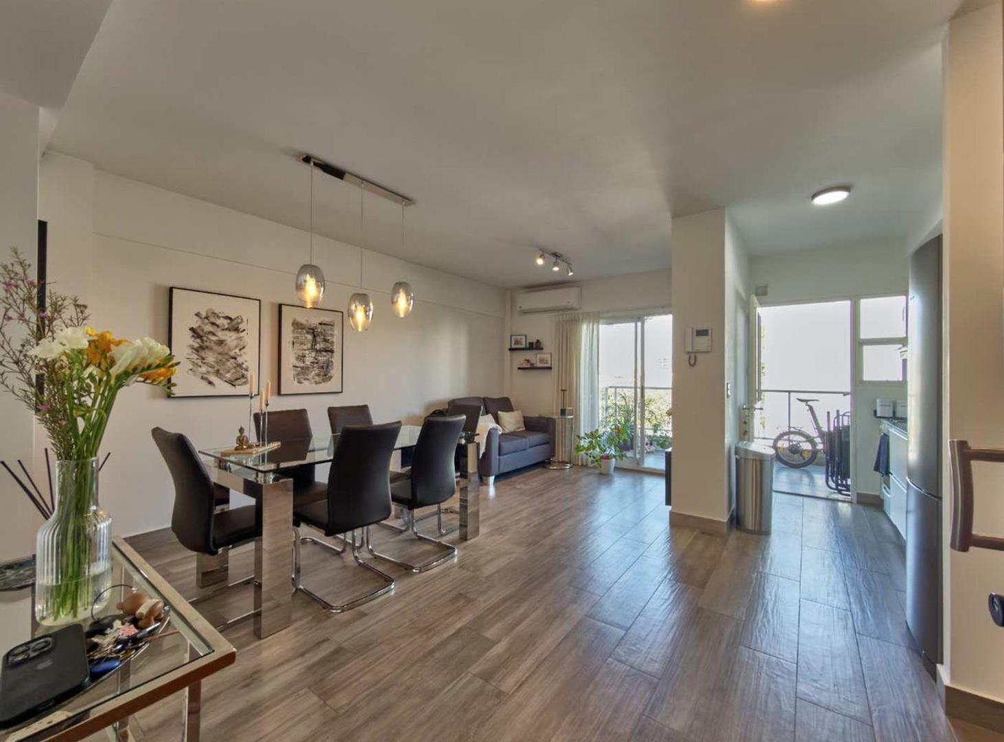 Foto de Venta 2 amb impecable c/cochera, Villa Del Parque, imagen 1