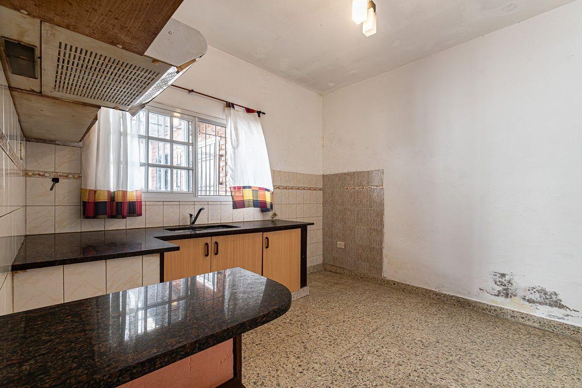 Foto de VENTA PH DE 3 AMBIENTES EN LANUS, imagen 3