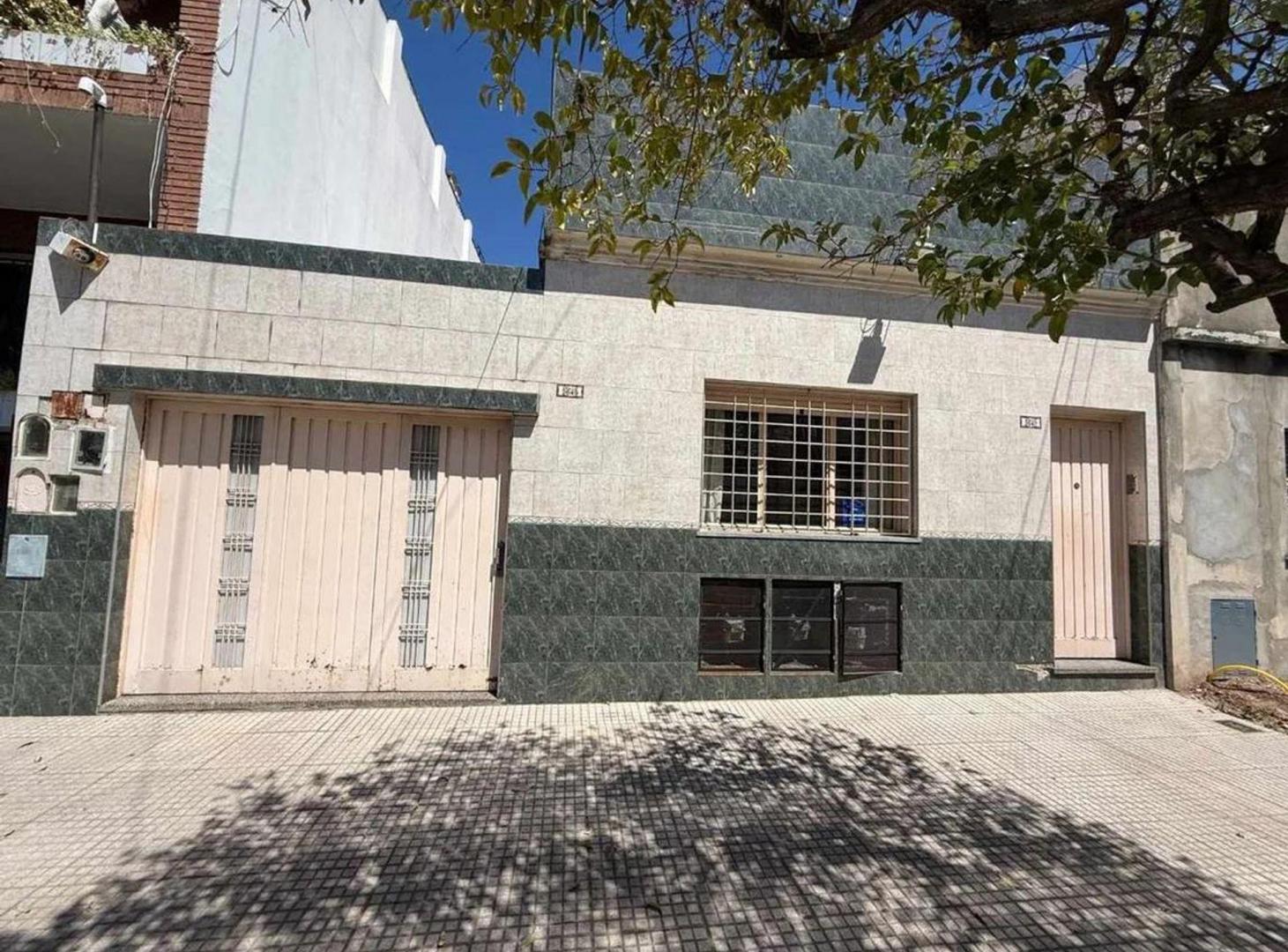Foto de VENTA PH DE 3 AMB RECICLADO PATIO Y FUTURA TERRAZA, imagen 2